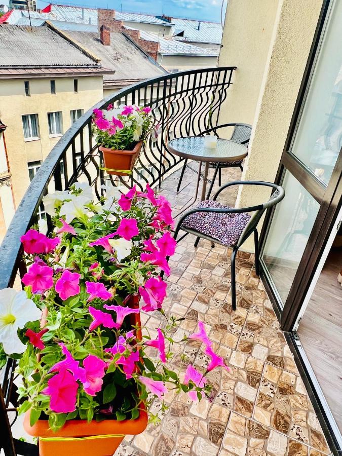 Apartaments Sichovyh Strilciv 68A 이바노프란키우스크 외부 사진